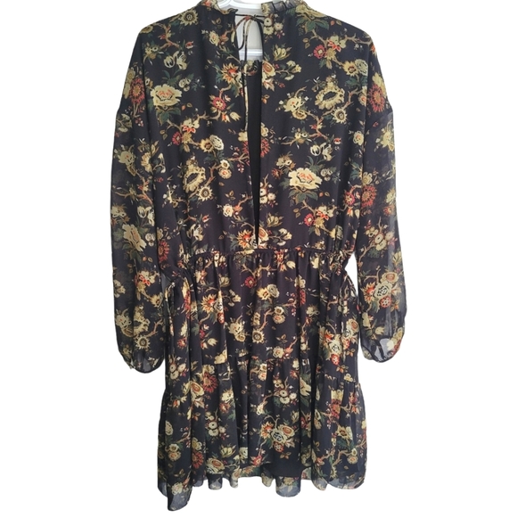 Aritzia Wilfred Lamere Floral Prairie Dress - Picture 6 of 9